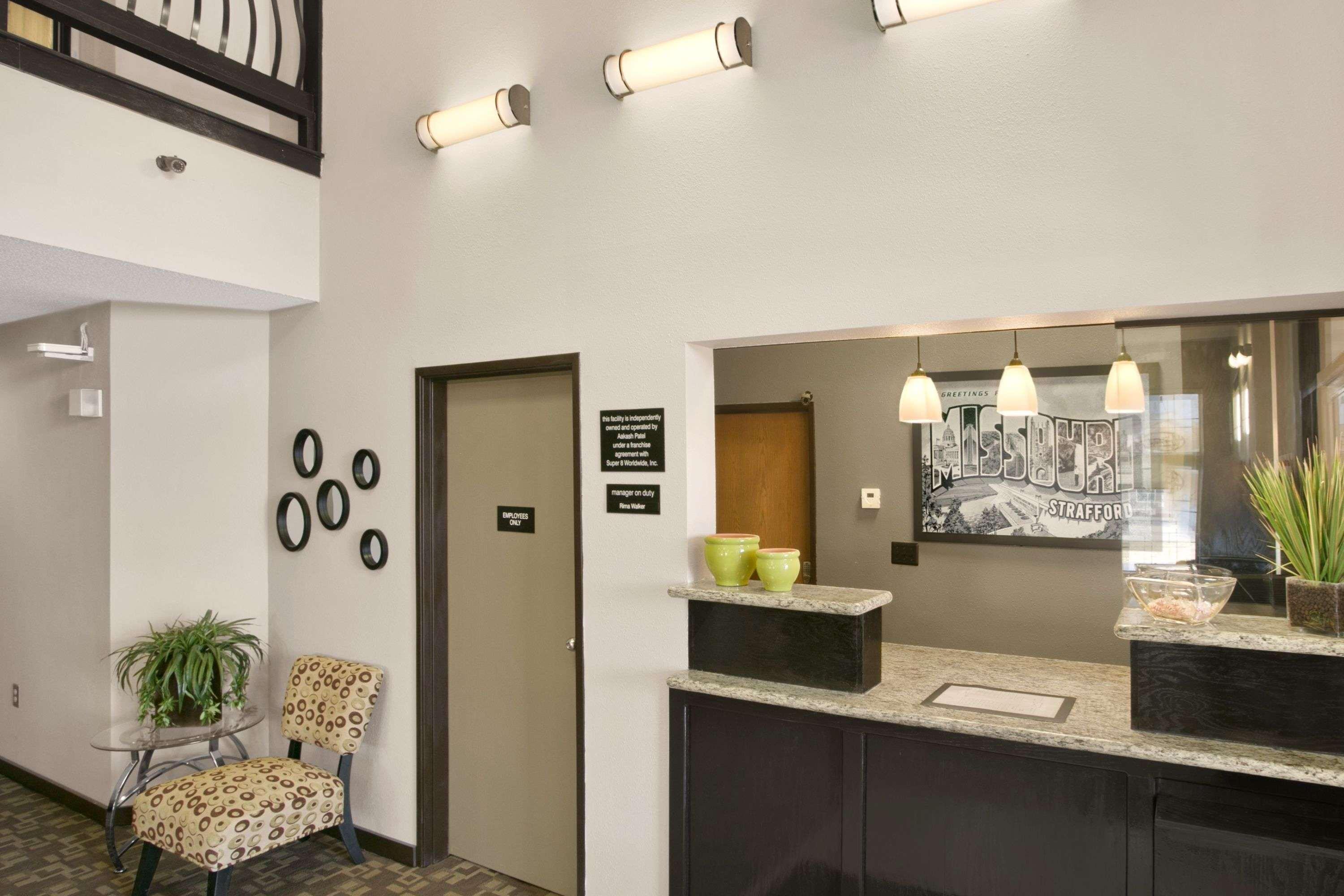 Super 8 By Wyndham Stafford/Springfield Area Motel Strafford Екстериор снимка