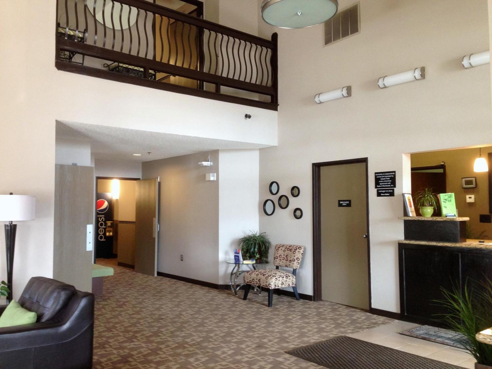 Super 8 By Wyndham Stafford/Springfield Area Motel Strafford Екстериор снимка