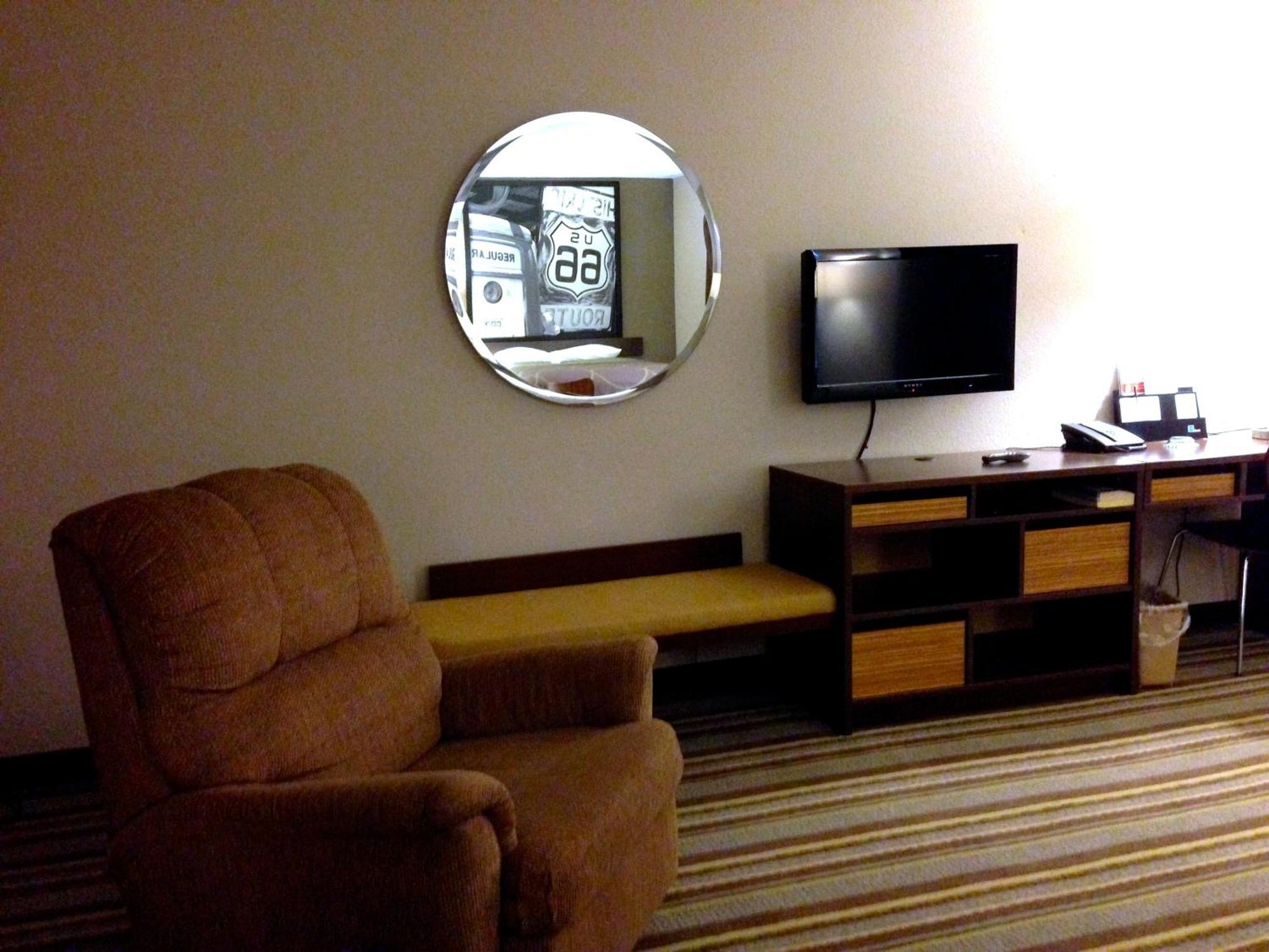 Super 8 By Wyndham Stafford/Springfield Area Motel Strafford Екстериор снимка